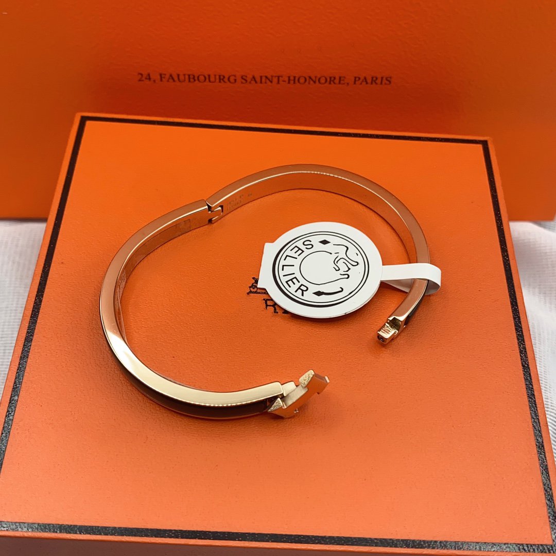 [Riva Jewelry ]CLASSIC HM CLIC BLACK 8MM ENAMEL BRACELET