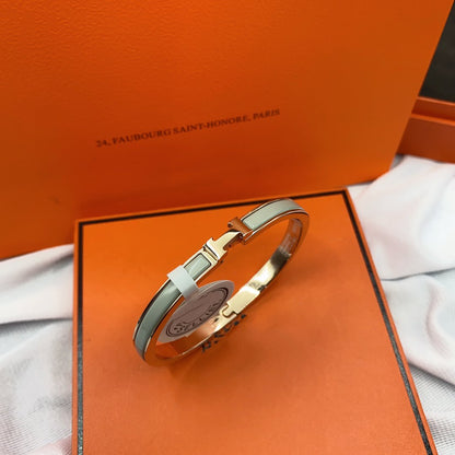 [Riva Jewelry ]CLASSIC HM CLIC GREEN 8MM ENAMEL BRACELET