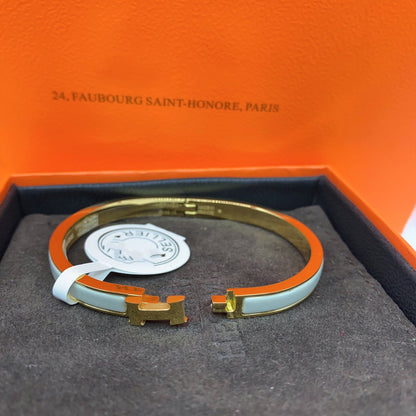 [Riva Jewelry ]CLASSIC HM CLIC GREEN 8MM ENAMEL BRACELET