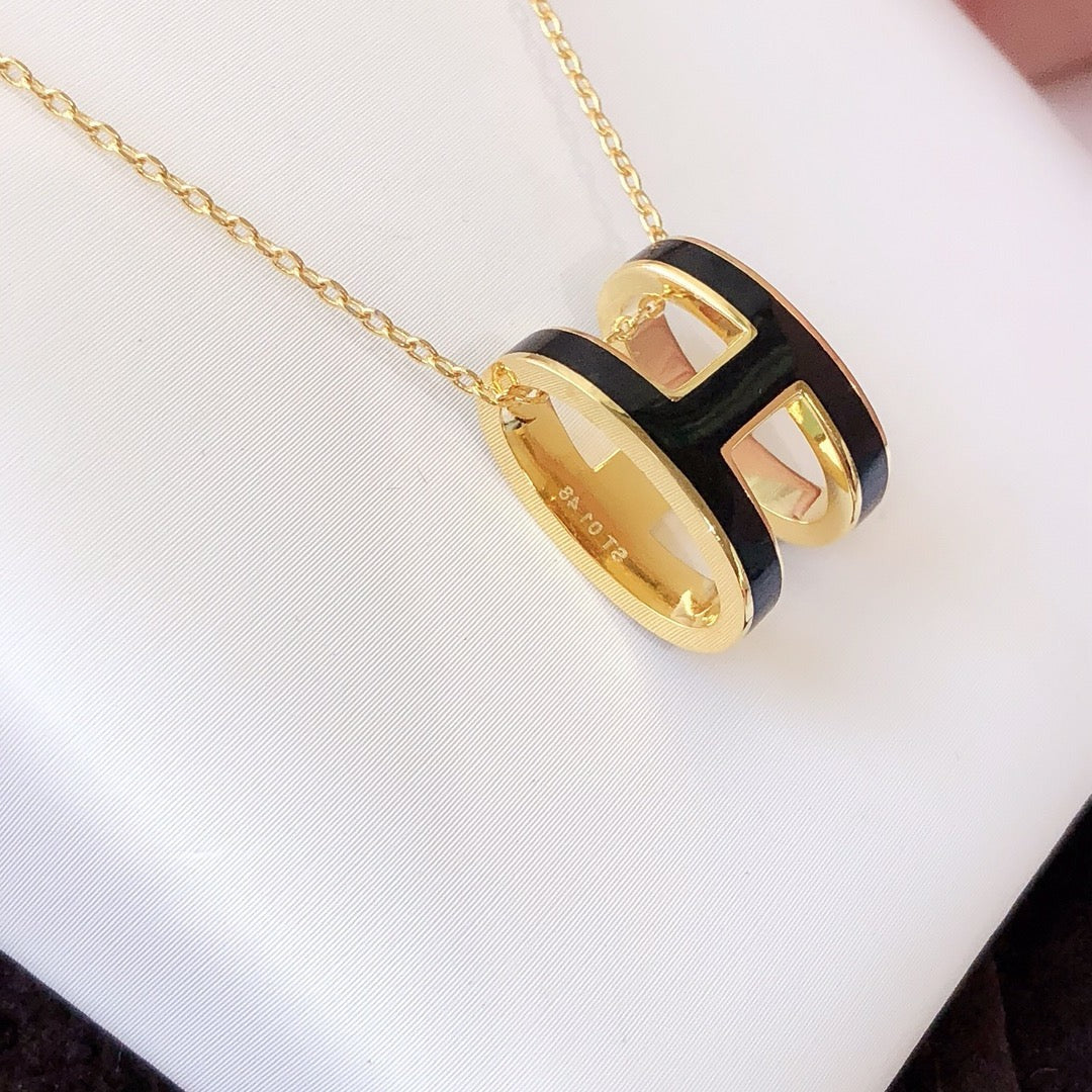 [Riva Jewelry]HM CLIC BLACK ENAMEL GOLD HALSKETTE