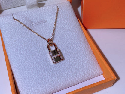 [Riva Jewelry ]HM ADVANCED NICHE LOCK HEAD NECKLACE DIAMONDS