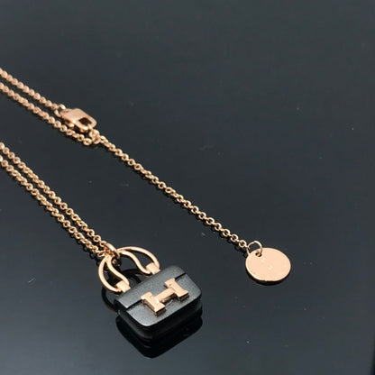 [Riva Jewelry ]WOMEN'S HM AMULETTES CONSTANCE PENDANT NECKLACE