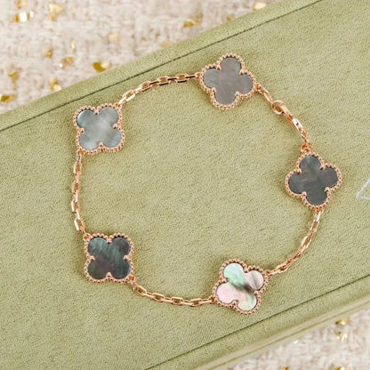 [Riva Jewelry ] CLOVER 5 MOTIF GRAY MOP BRACELET COLLECTION