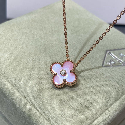 [Riva Jewelry ]CLOVER 15MM DIAMOND PINK MOP NECKLACE
