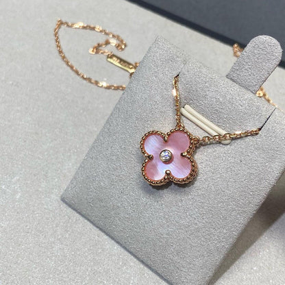 [Riva Jewelry ]CLOVER 15MM DIAMOND PINK MOP NECKLACE