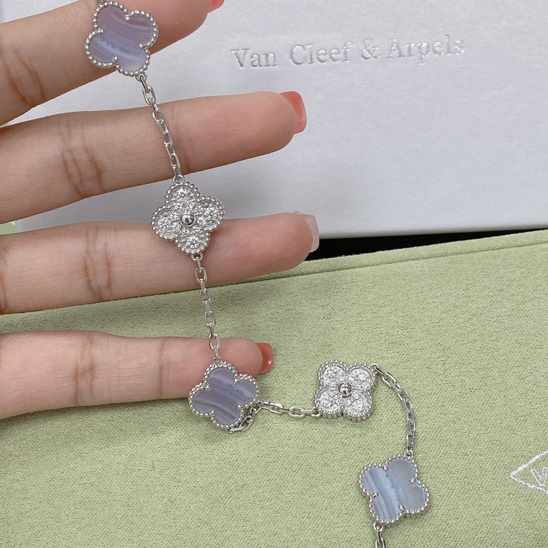 [Riva Jewelry]ラッキー クローバー 5モチーフ ブレスレット - パープルカルセドニー コレクション