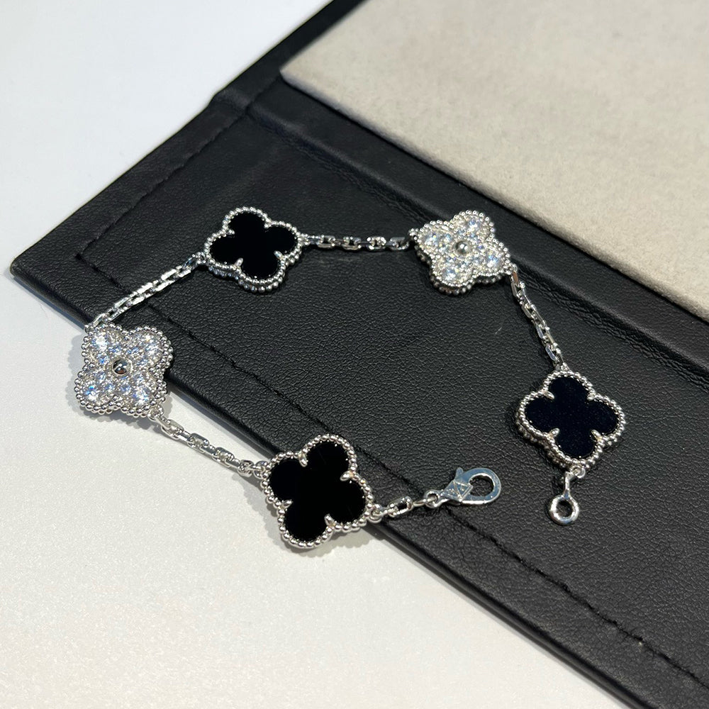 [Riva Schmuck]Glückskleeblatt-Armband mit 5 Motiven - SCHWARZE ONYX-KOLLEKTION