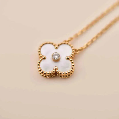 [Riva Jewelry ]CLOVER 15MM DIAMOND WHITE FRITILLARIA NECKLACE
