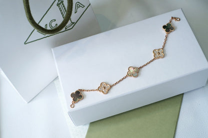 [Riva Jewelry ] CLOVER 5 MOTIF GRAY MOP BRACELET COLLECTION