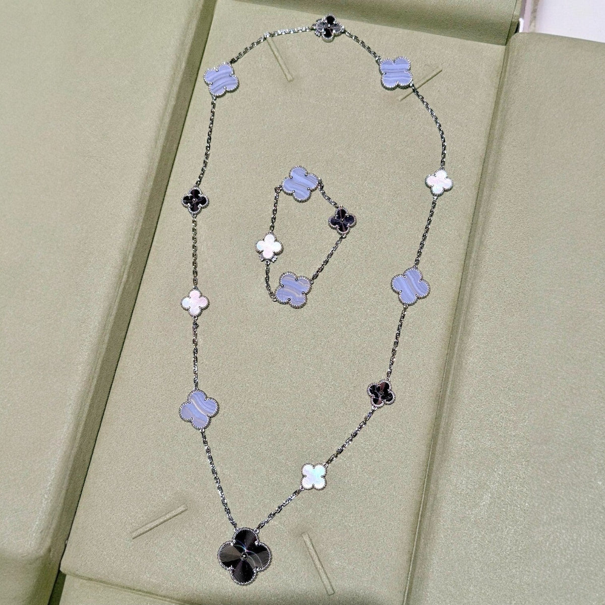 [Riva Jewelry ]DETACHABLE CLOVER 15(11+4) FLOWER SILVER NECKLACE SET