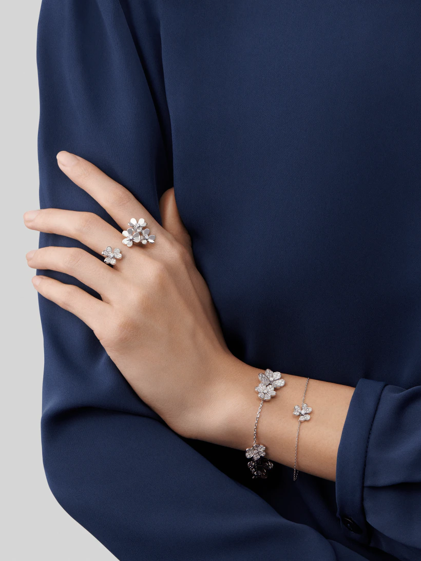 [Riva Jewelry ]FRIVOLE SILVER FLOWER DIAMOND BRACELET