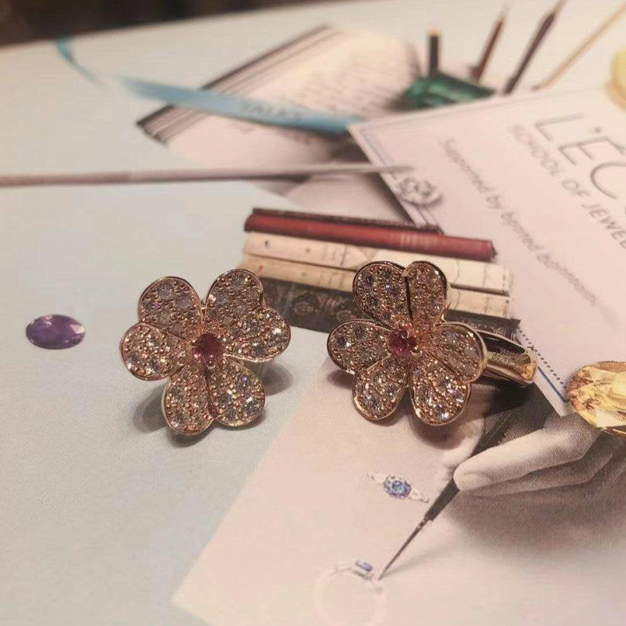 [Riva Jewelry ]FRIVOLE PINK GOLD FLOWER DIAMOND EARRINGS