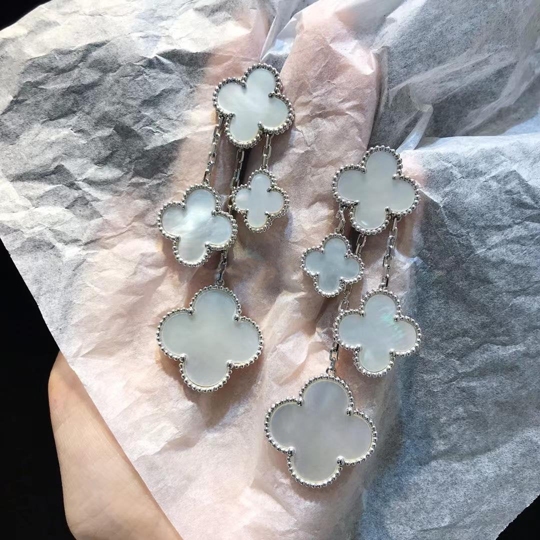 [Riva Jewelry ]CLOVER EARRINGS WHITE MOP 4 MOTIFS SILVER