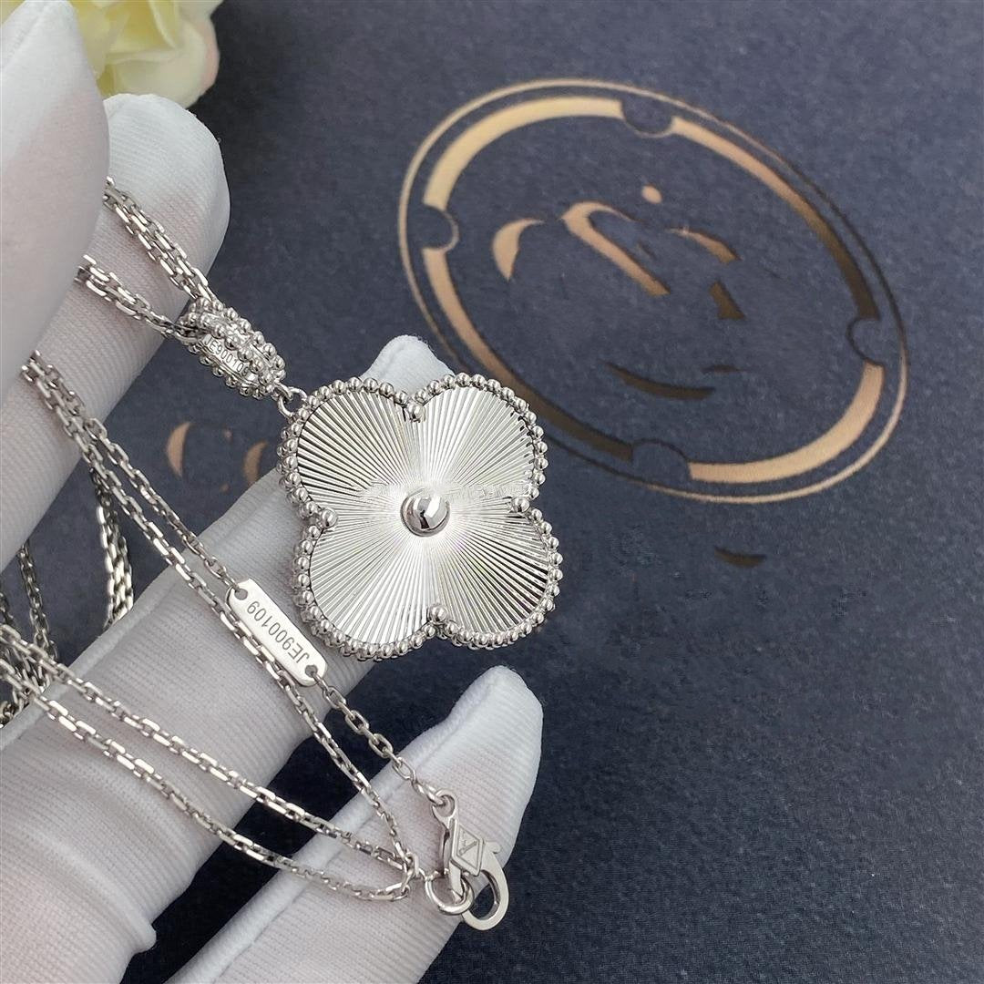[Riva Jewelry ]CLOVER 25MM SILVER BIG CLOVER NECKLACE