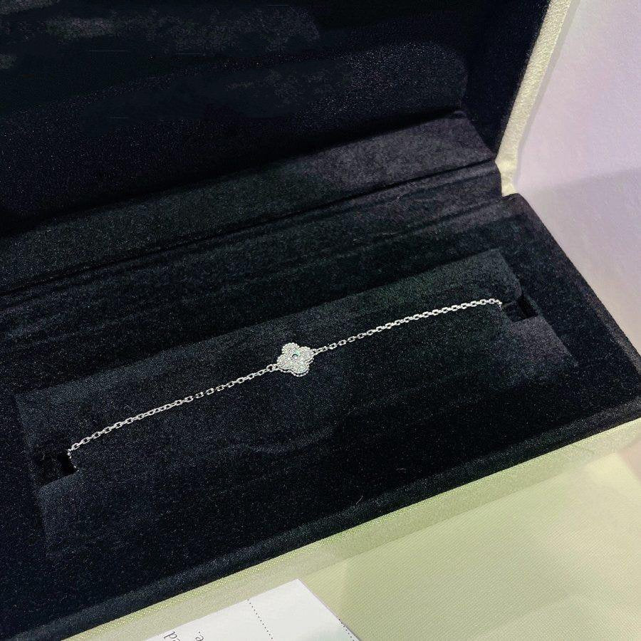 [Riva Jewelry ]CLOVER  SINGLE FLOWER BRACELET SILVER