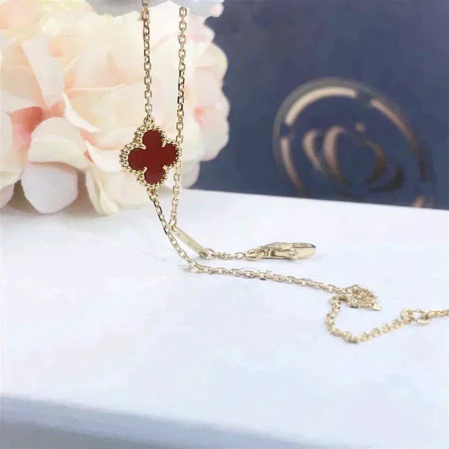 [Riva Jewelry ]CLOVER  CARNELIAN SINGLE FLOWER BRACELET