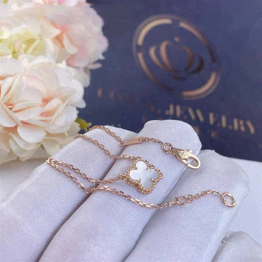 [Riva Jewelry ]CLOVER WHITE MOP SINGLE FLOWER BRACELET