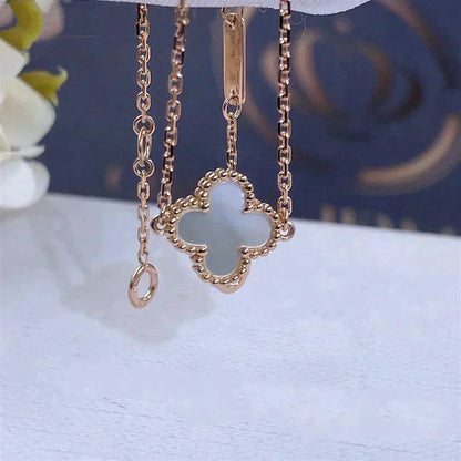 [Riva Jewelry ]CLOVER WHITE MOP SINGLE FLOWER BRACELET