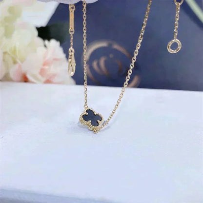 [Riva Jewelry ]CLOVER ONYX SINGLE FLOWER BRACELET