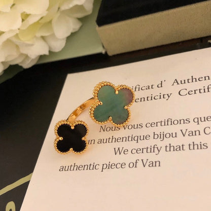 [Riva Jewelry ]CLOVER BETWEEN THE FINGER RING