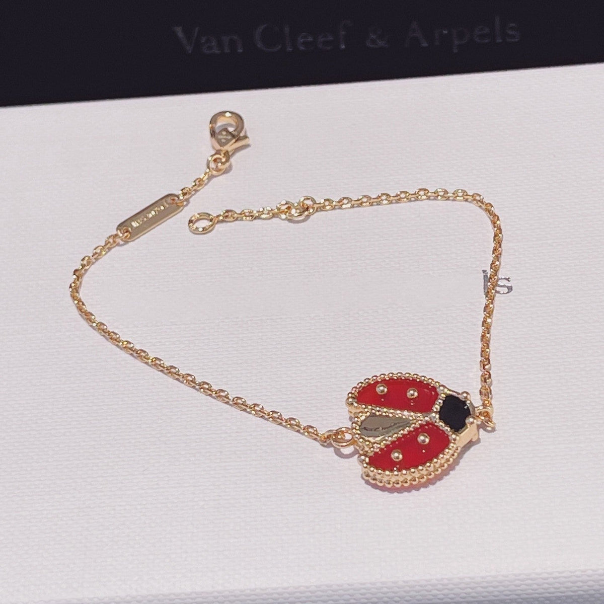[Riva Jewelry ]LUCKY SPRING 1 MOTIF PINK GOLD BRACELET