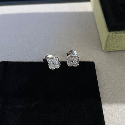 [Riva Jewelry ]CLOVER MINI DIAMOND STUD EARRINGS