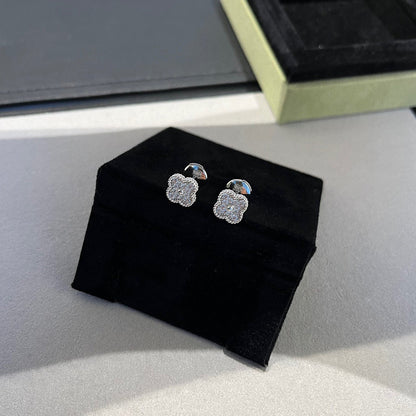 [Riva Jewelry ]CLOVER MINI DIAMOND STUD EARRINGS