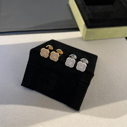 [Riva Jewelry ]CLOVER MINI DIAMOND STUD EARRINGS