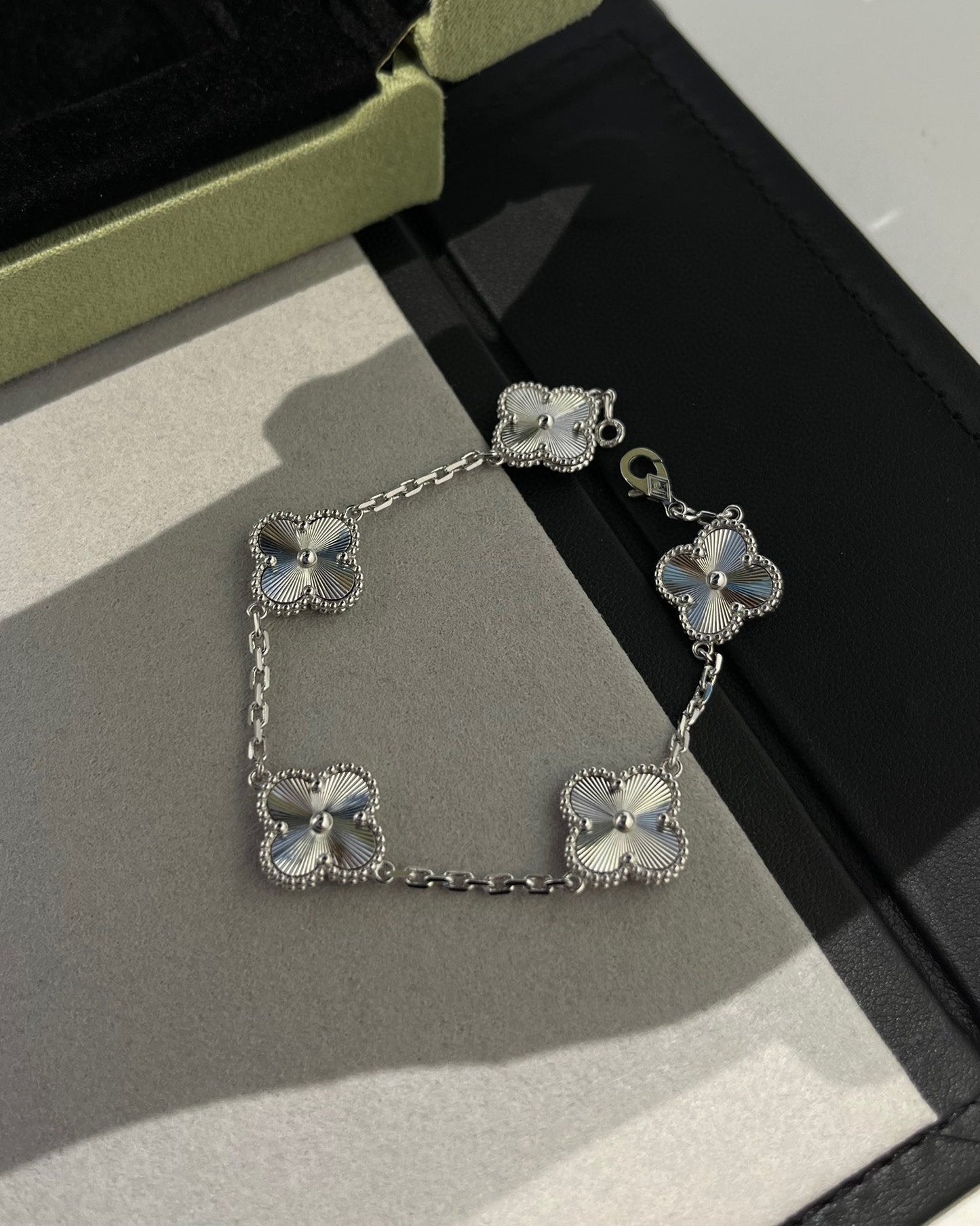 [Riva Schmuck]ARMBAND GLÜCKKLEE 5-MOTIVE - LASER KOLLEKTION