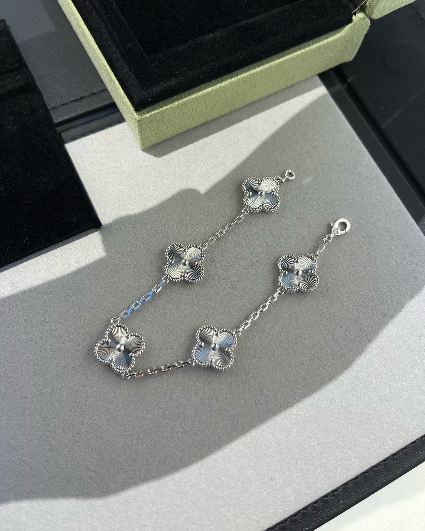 [Riva Schmuck]ARMBAND GLÜCKKLEE 5-MOTIVE - LASER KOLLEKTION